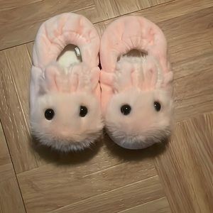 Brand new never worn only tried on! Size said 7-8 toddler but runs small!